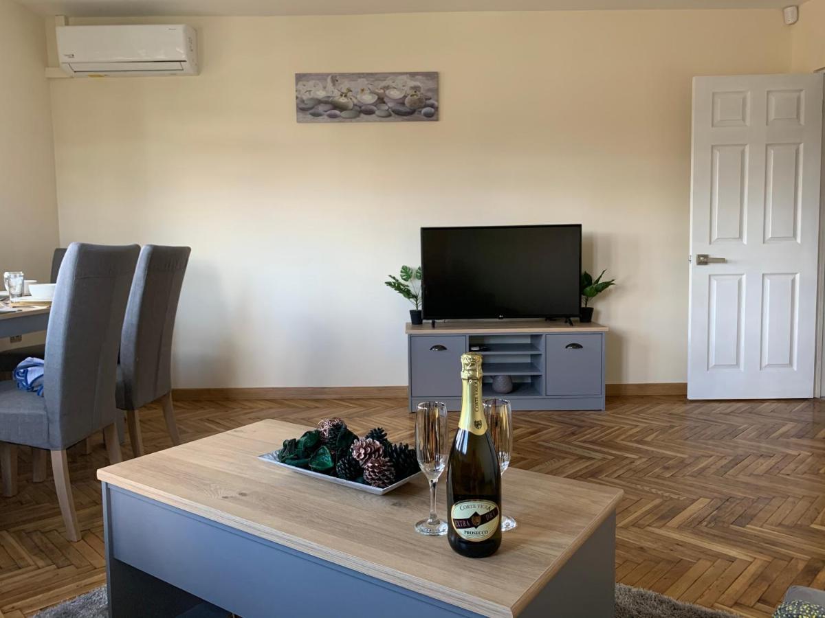 Apartment Zdravets, In The Heart Of The Old City Veliko Tárnovo Exterior foto