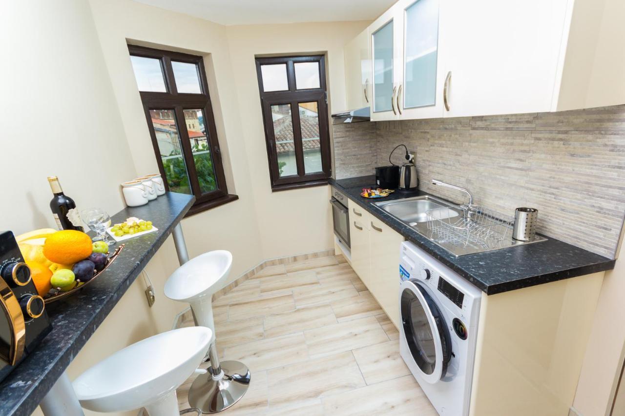 Apartment Zdravets, In The Heart Of The Old City Veliko Tárnovo Exterior foto